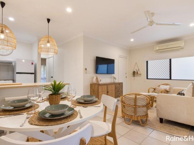 2 bedroom Partly Furnished Pool