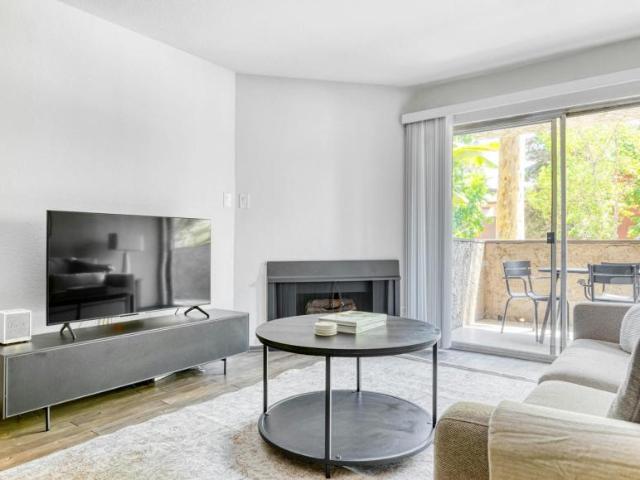 2 bedroom, Pasadena Pasadena 91106 3347 LS105270772