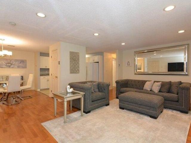 2 bedroom, Peabody MA 01960 105439263