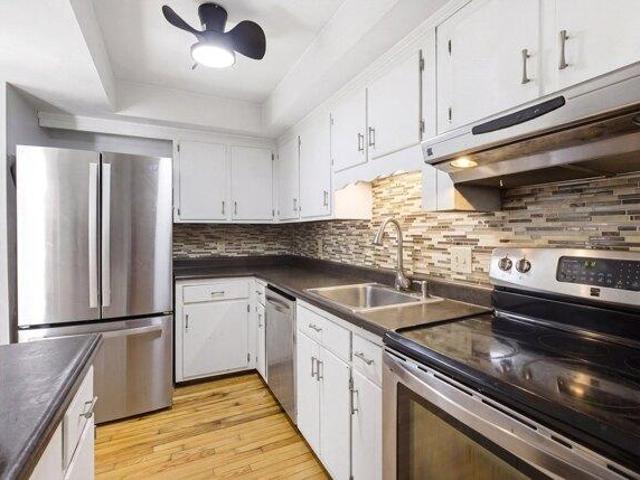 2 bedroom, Peabody MA 01960 105478227