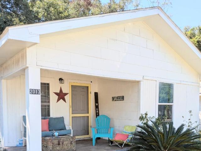 2 bedroom, Pensacola FL 32502 106218041