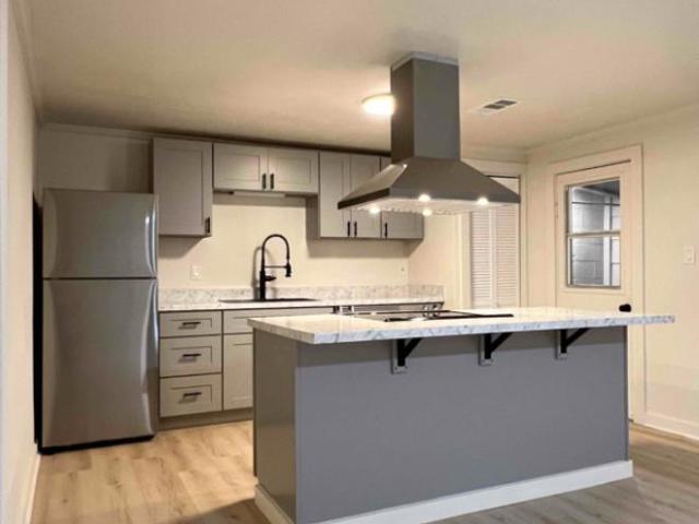 2 bedroom, Pensacola FL 32503 106220229