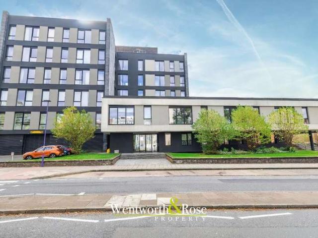 2 Bedroom Penthouse Flat