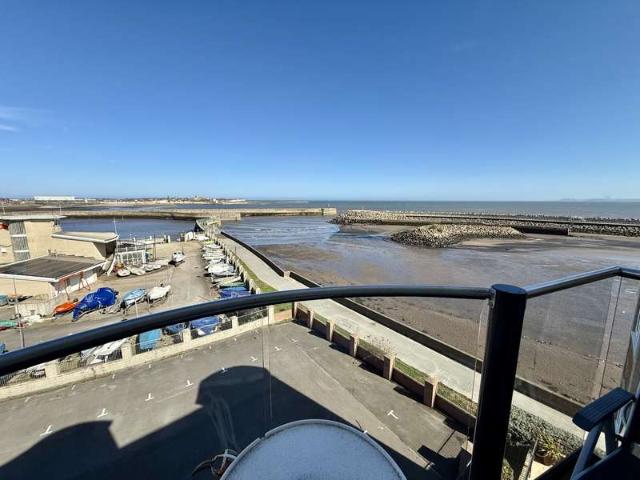 2 Bedroom Penthouse Flat