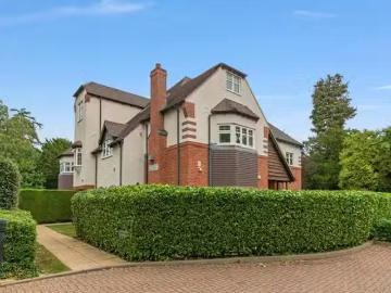 2 bedroom penthouse for rent in Highbury House, 2 Highbury Roa.