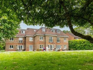 2 Bedroom Penthouse For Sale In Bishop´s Stortford