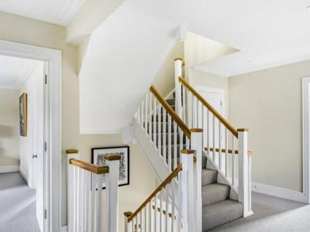 2 Bedroom Penthouse For Sale In Farnham, Surrey