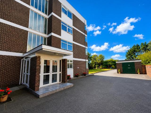 2 bedroom penthouse for sale