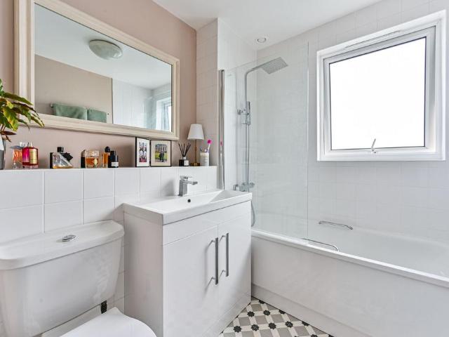 2 bedroom penthouse for sale