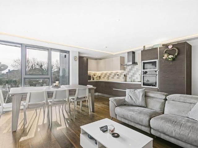 2 bedroom penthouse for sale