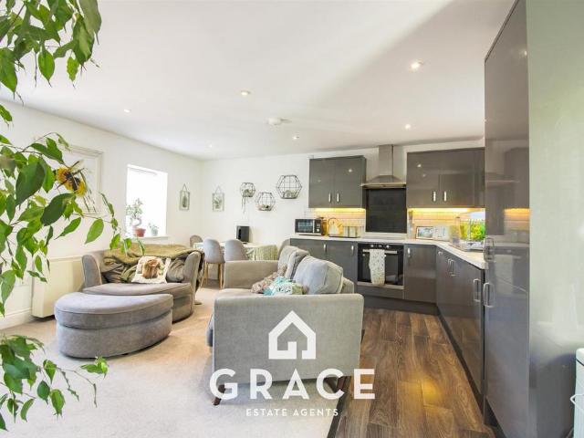 2 bedroom penthouse for sale