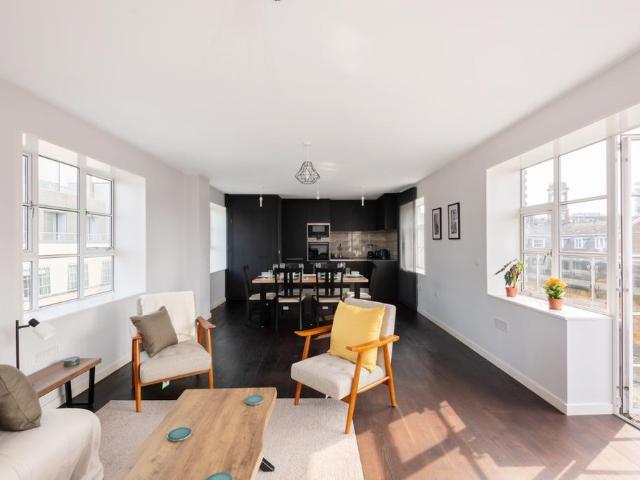 2 bedroom penthouse for sale