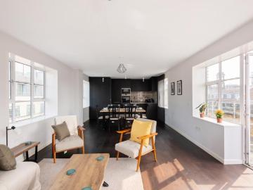 2 bedroom penthouse for sale