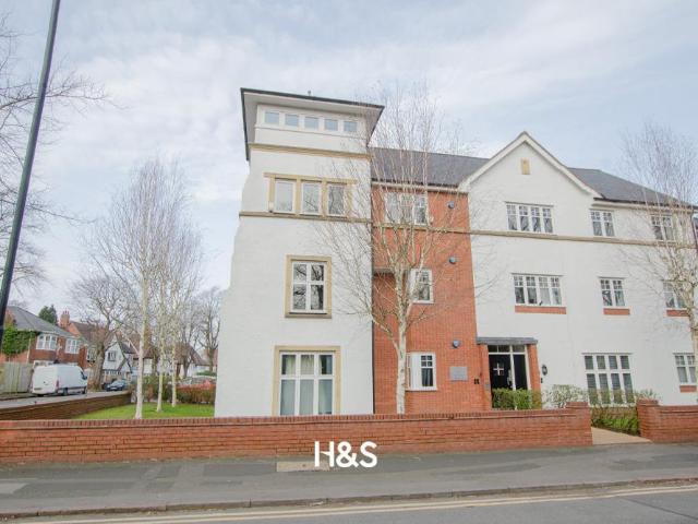2 bedroom penthouse for sale