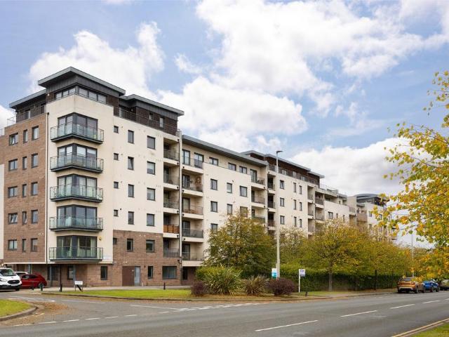 2 bedroom penthouse for sale