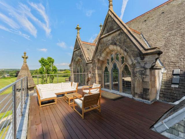 2 bedroom penthouse for sale