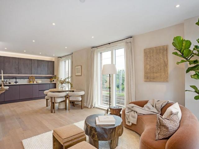 2 bedroom penthouse for sale