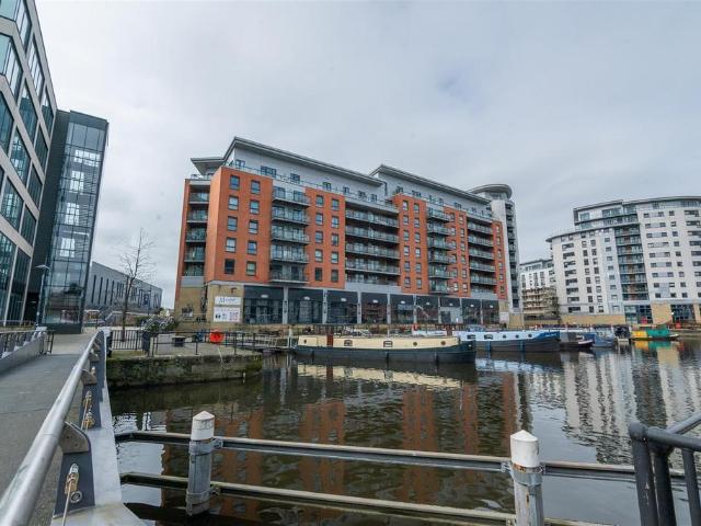2 bedroom penthouse for sale