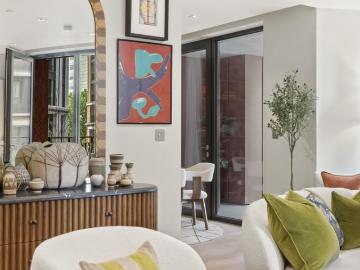 2 bedroom penthouse to rent