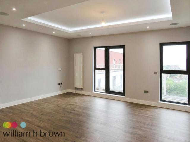2 bedroom penthouse to rent