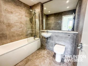 2 bedroom penthouse to rent
