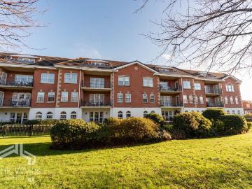 2 bedroom penthouse to rent