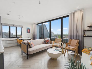 2 bedroom penthouse to rent