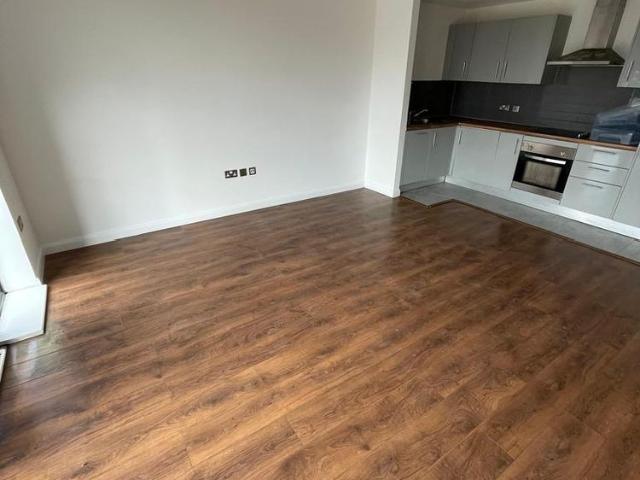 2 bedroom penthouse to rent