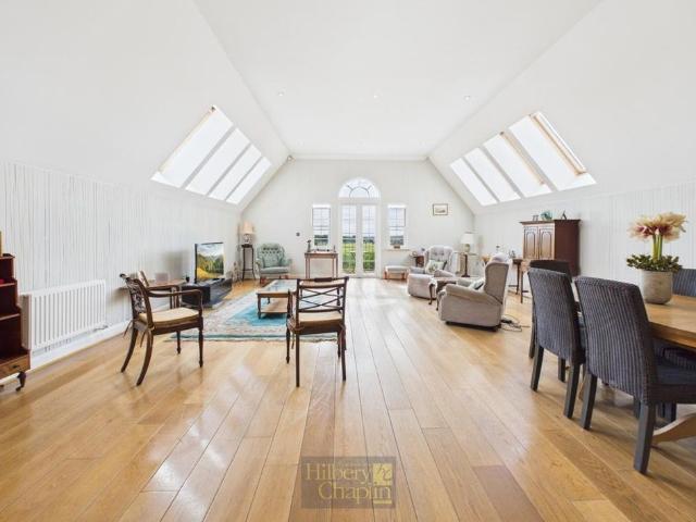 2 bedroom penthouse to rent