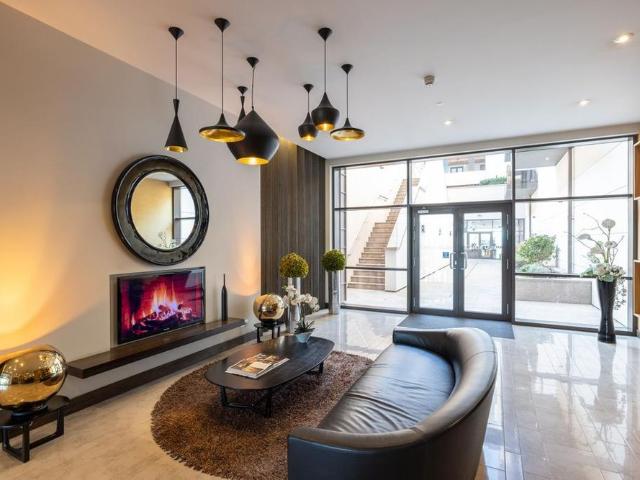 2 bedroom penthouse to rent