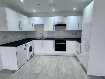 2 bedroom penthouse to rent