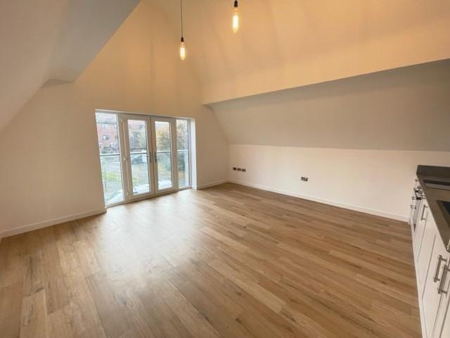 2 bedroom penthouse to rent