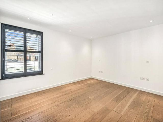 2 bedroom penthouse to rent