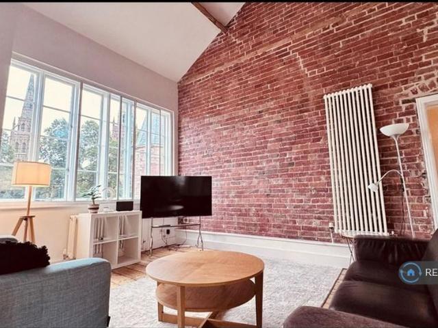 2 bedroom penthouse to rent