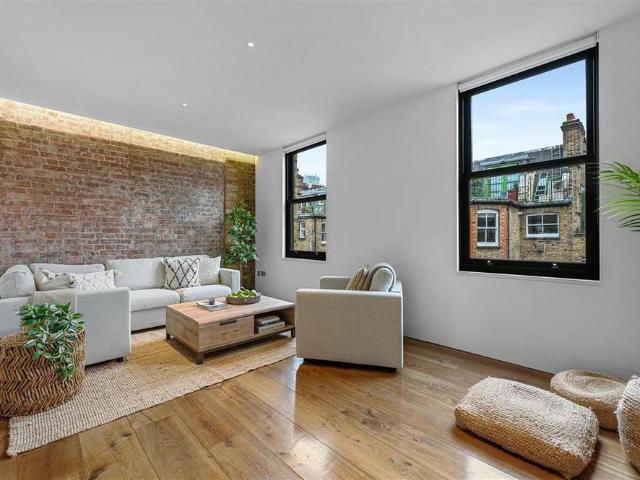 2 bedroom penthouse to rent