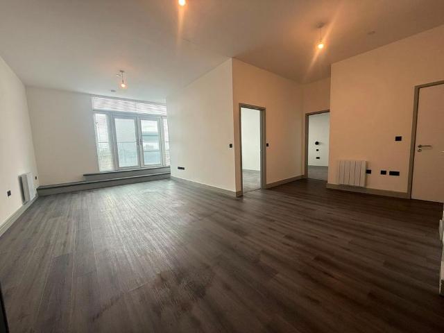 2 bedroom penthouse to rent