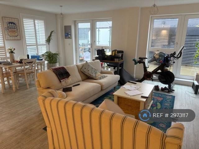 2 bedroom penthouse to rent