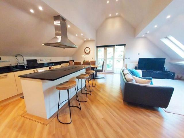 2 Bedroom Penthouse To Rent In Linby House, Nottinghamshire, NG15