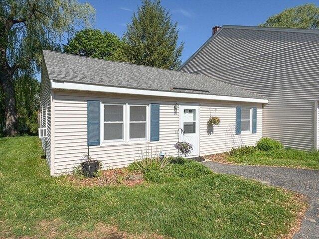 2 bedroom, Pepperell MA 01463 105385193