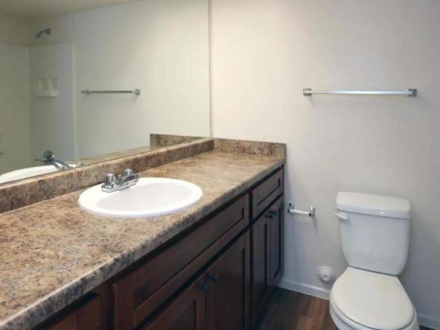 2 bedroom, Phoenix AZ 85053 LS105065015