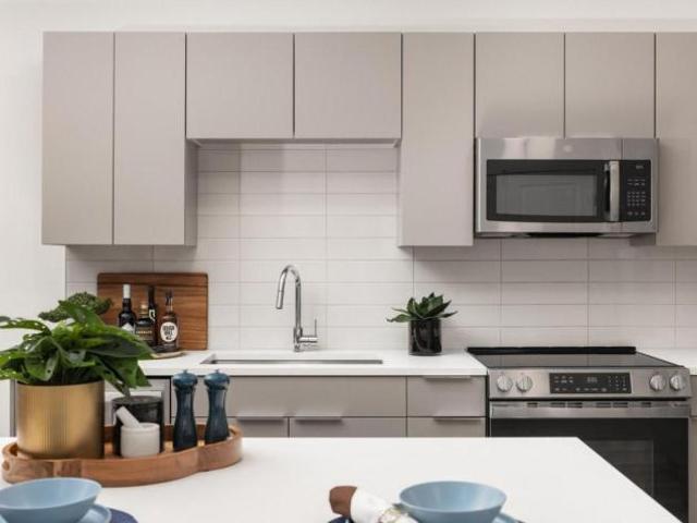 2 bedroom, Phoenix AZ 85054 102201960