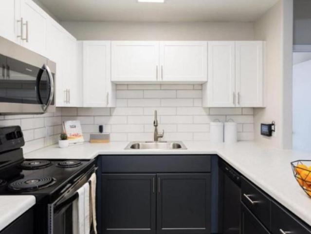 2 bedroom, Phoenix AZ 85035 103937391