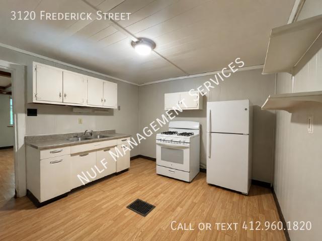 2 bedroom, Pittsburgh PA 15212 105296473