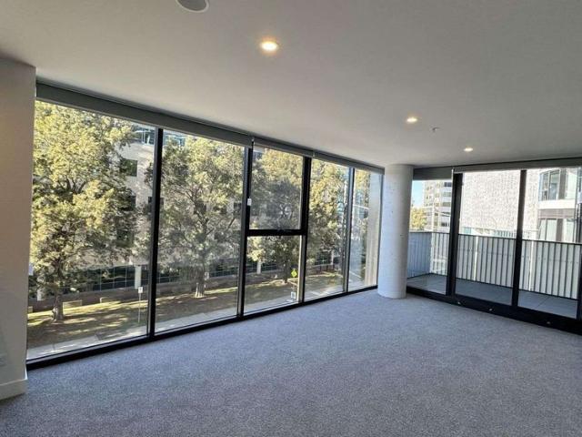 2 Bedroom Plus with separate Study with Resort Style Amenities
