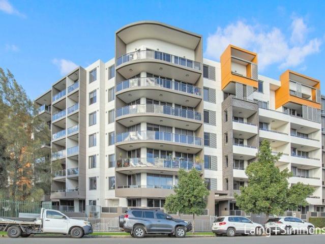 2 Bedroom Plus Study, Split Level Apartment with Resort Style Facilities