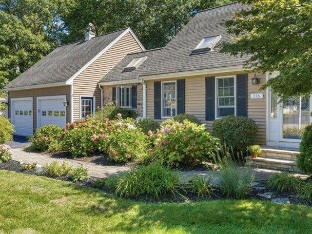 2 bedroom, Plymouth MA 02360 105610179