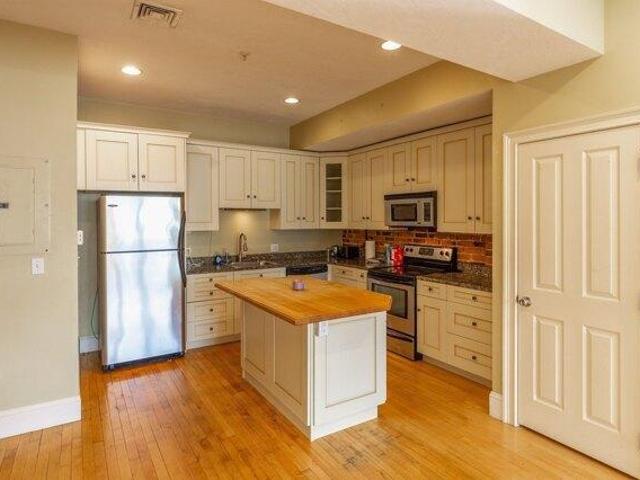 2 bedroom, Plymouth MA 02360 105648247