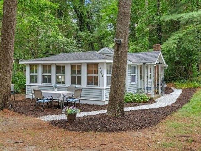 2 bedroom, Plymouth MA 02360 105648830