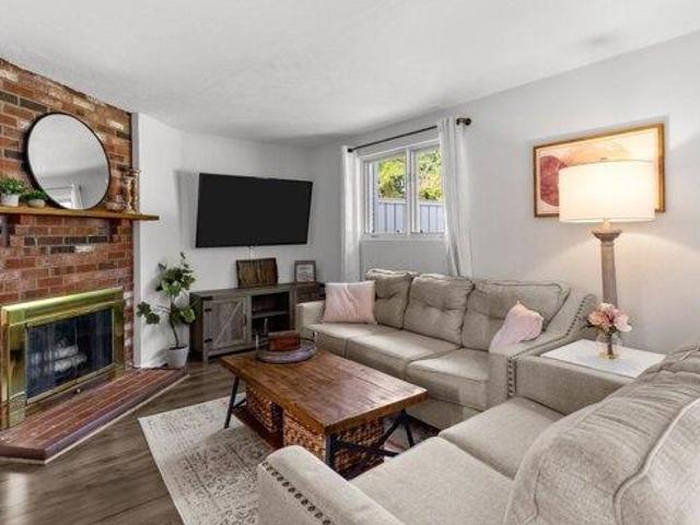 2 bedroom, Plymouth MA 02360 105694958