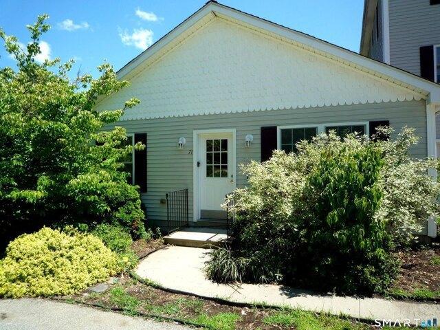 2 bedroom, Plainfield CT 06374 104687223